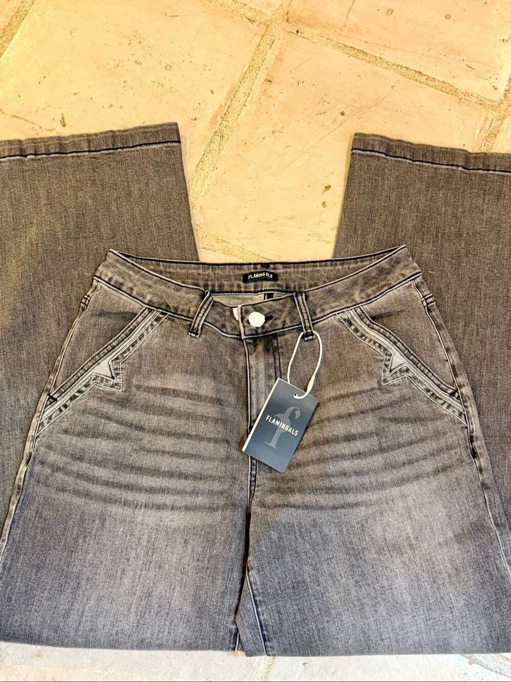 NWT Flamingals gray stone washed jeans - Picture 6 of 9